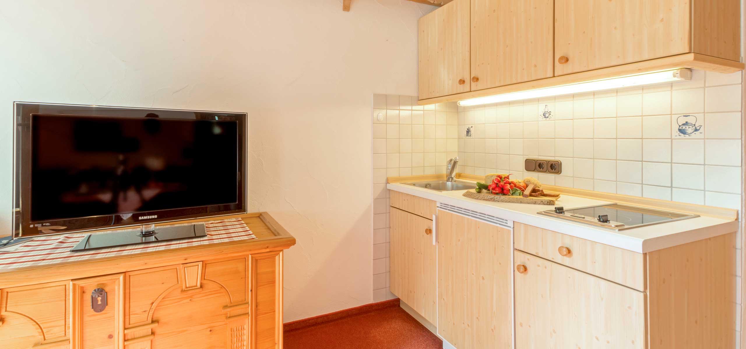 Küchenzeile mit 2 Herdplatten
